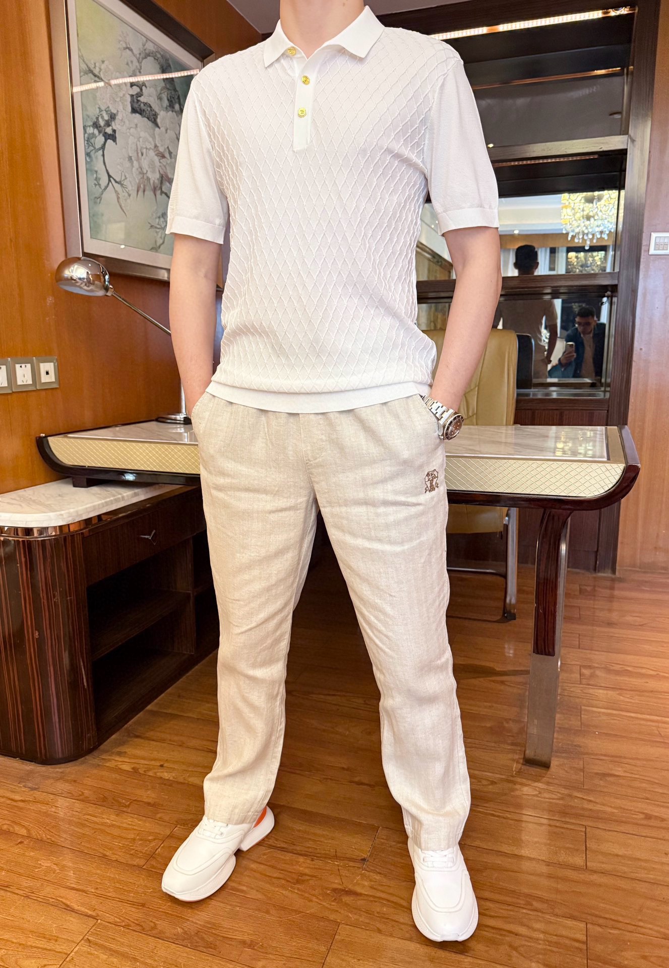 NO:145932,The latest hot casual pants in BC-2025 counters arrive, and the hot-selling items in European and American counters!  Selected Italian imported linen fabrics with the latest straight-tube design, simple and atmospheric design highlights fashion, and the upper body effect needs no more. The number of codes is 30-38 (model 173/130 wears 31, with Hong Kong Lane Crawford gift box packaging), alexander wang19860909BC-2025专柜最新爆款休闲裤到货,欧美专柜热销单品！精选意大利进口亚麻面料搭配最新的直筒设计,简约大气的设计彰显时尚 上身效果不用多说.码数30-38（模特173/130穿31,配香港连卡佛礼盒包装）,,alexander wang,Men's clothing