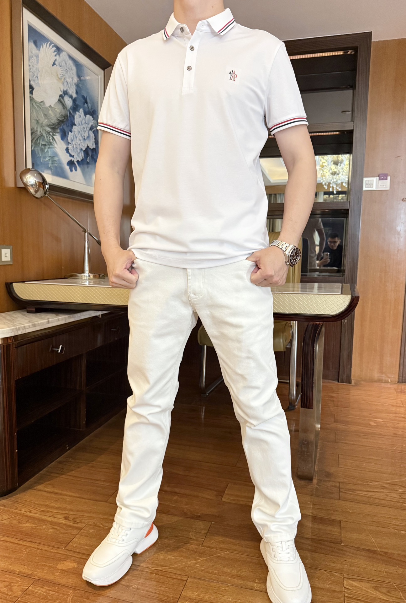 NO:145926,Mengkou-2025 counter latest hot-selling Polo, a London counter hot-selling product!  Selected Italian imported bead flooring fabrics with the latest designs, the most chest brand logo embroidery shows taste, business and casual boutique. Size: 48-56 (model 173/130 wears 48 sizes, with Hong Kong Lane Crawford gift box packaging), Moncler, alexander wang19860909蒙口-2025专柜最新爆款Polo出货 伦敦专柜热销单品！精选意大利进口珠地棉面料搭配最新的设计,最胸口的品牌logo刺绣彰显品味 商务休闲精品.尺码:48-56（模特173/130穿48码,配香港连卡佛礼盒包装）,,Moncler,alexander wang,Men's clothing