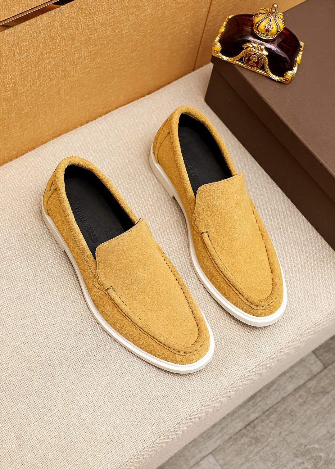 NO:279918,Bottega Venetta [BV] Hong Kong - the counter synchronizes the new summer model and the official website hits!  Original 1-to-1 production, top-level original single product, exclusive first release, carefully crafted, full of European flavor, gentleman style, upper material, imported top layer cowhide hand-woven, cowhide inner imported original sole, comfortable, wear-resistant .5 colors available!  38/44 (45.46 customized), bottega veneta, bottega veneta, cowhide19860909Bottega Venetta【BV】香港-专柜同步夏季新款官网爆款！原版1比1制作,顶级原单货,独家首发,精心打造,欧味十足,绅士格调,鞋面材质,进口头层牛皮手工编织,牛皮内里 进口原版大底,舒适,耐磨 .5色可选！码数38/44（45.46订做）,,bottega veneta,bottega veneta,cowhide,Men's shoes