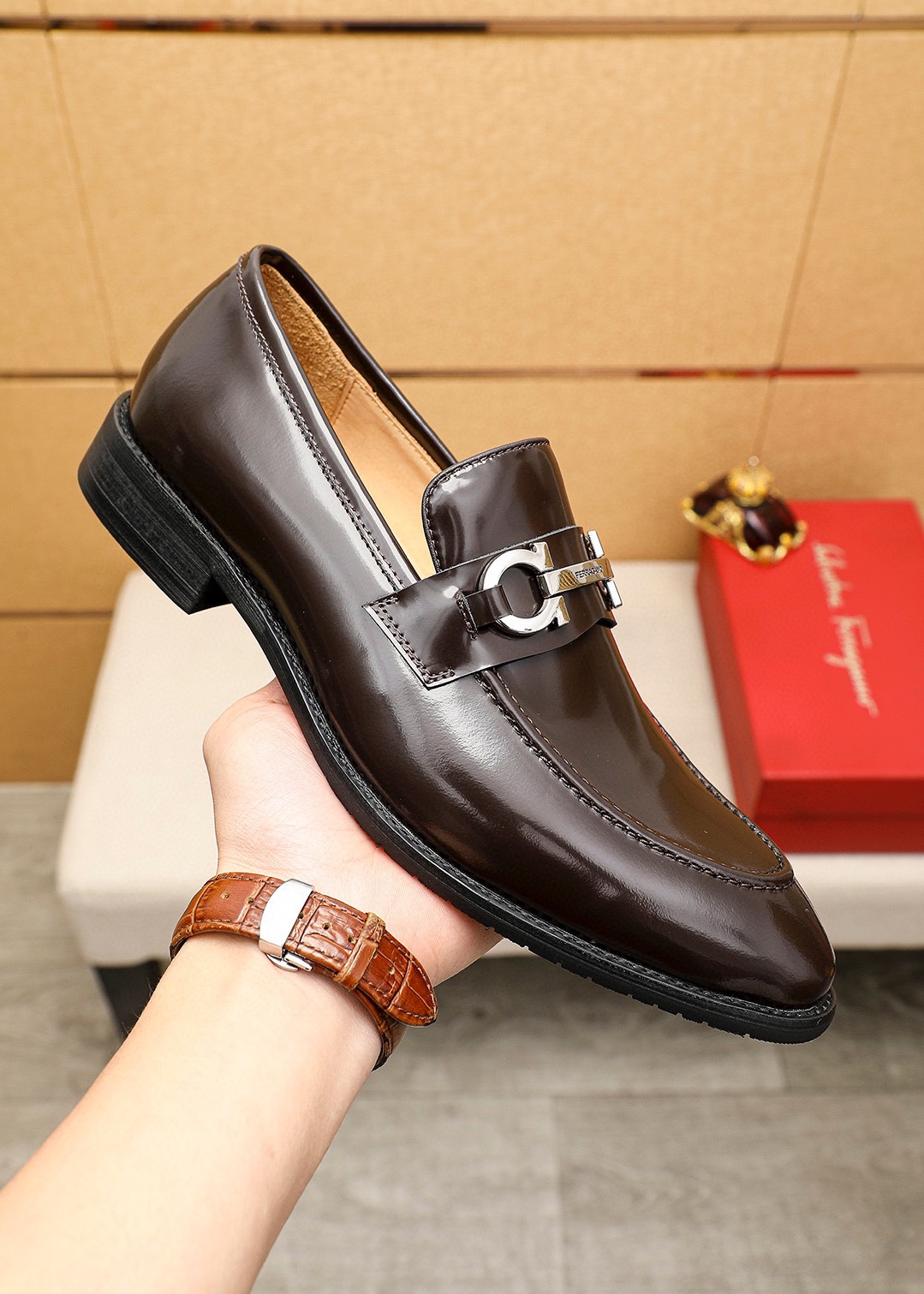 Ferragamo Men's Dark Brown Leather Loafers with Silver-Tone Hardware 5 i1745460680 3127 3