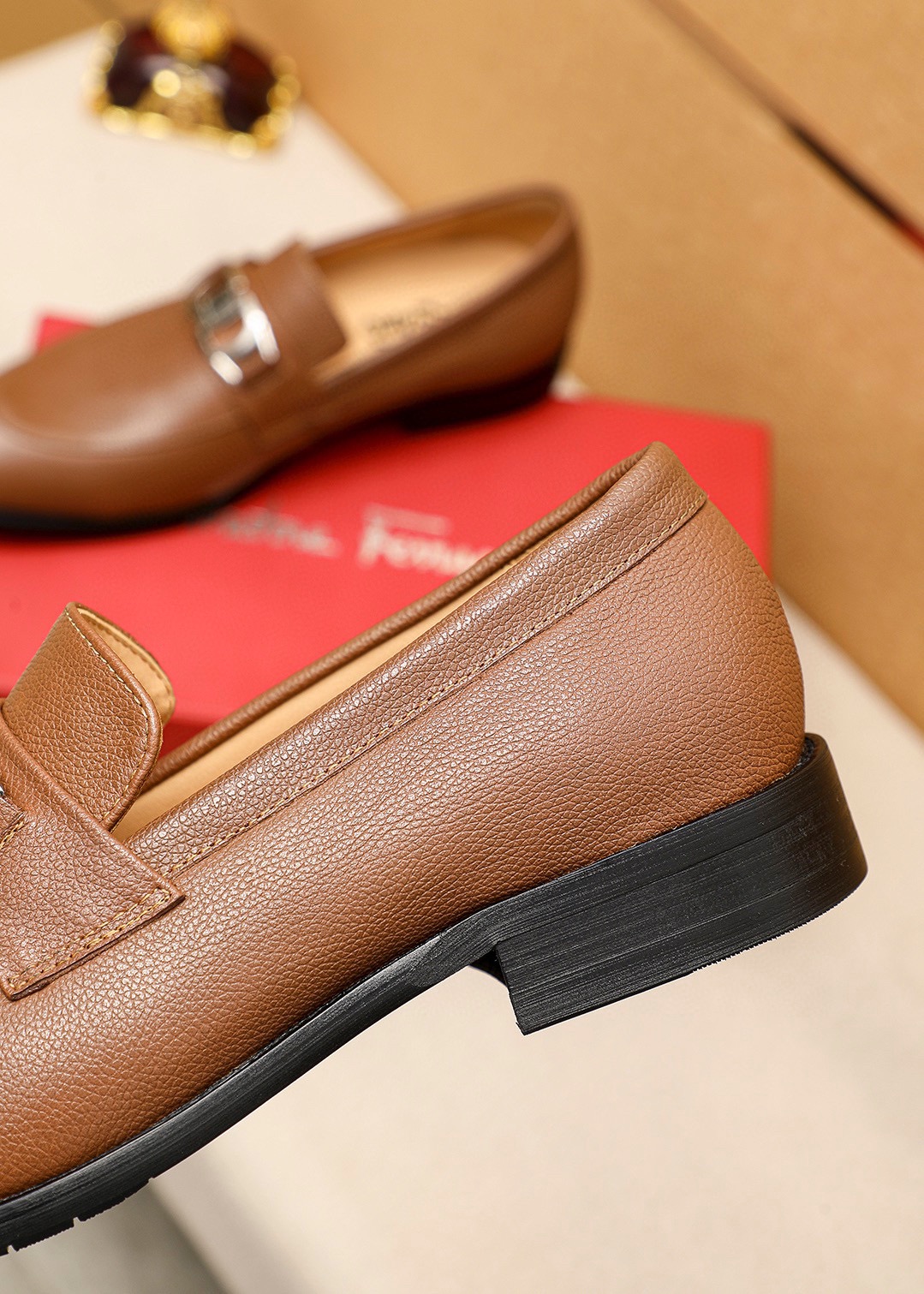 Salvatore Ferragamo Men's Leather Loafers with Iconic Buckle Detail - Stylish Brown 9 i1745460755 583 7