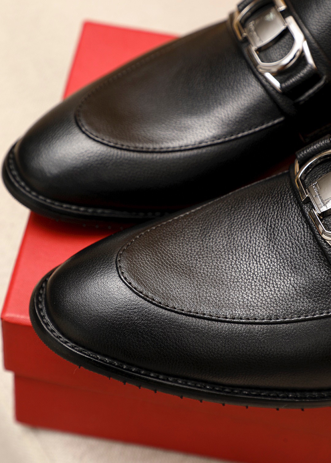Ferragamo Men's Black Leather Loafers with Silver Buckle - Sizes 39-44 7 i1745460790 3543 5