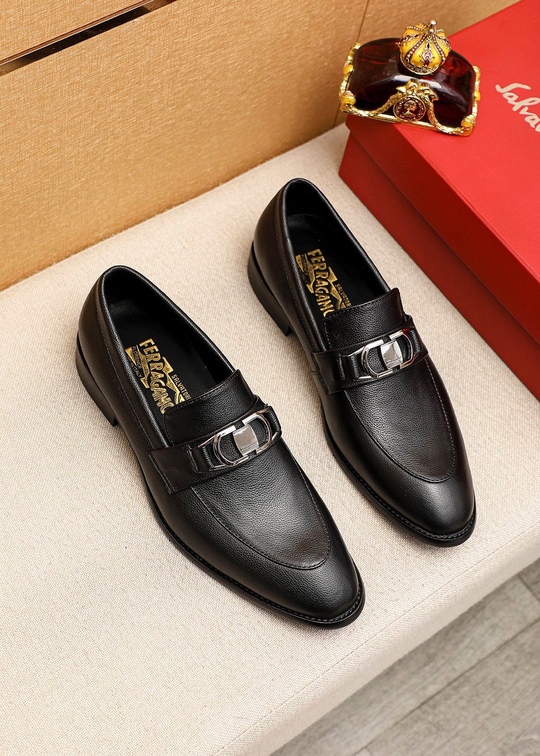 Ferragamo Men's Black Leather Loafers with Silver Buckle - Sizes 39-44 2 i1745460790 432 0