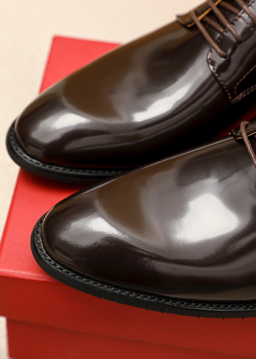 Ferragamo Men's Leather Oxford Dress Shoes - Elegant Business Style 8 i1745460972 9015 6