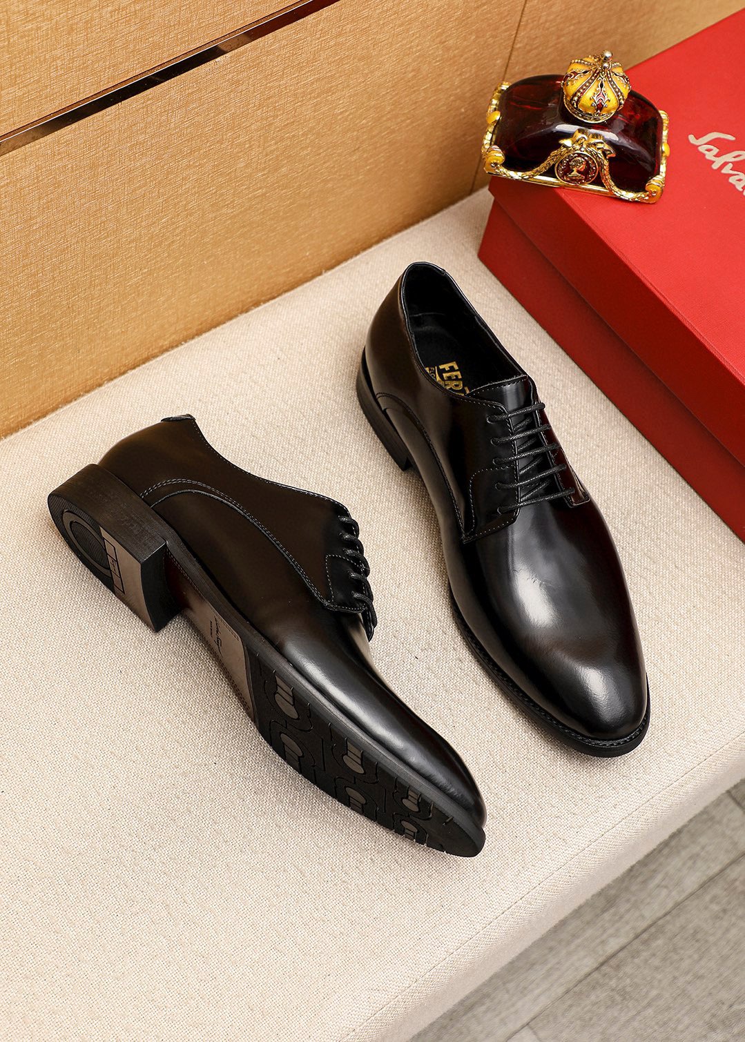 Salvatore Ferragamo Men's Black Leather Oxford Business Dress Shoes 3 i1745461003 7934 1