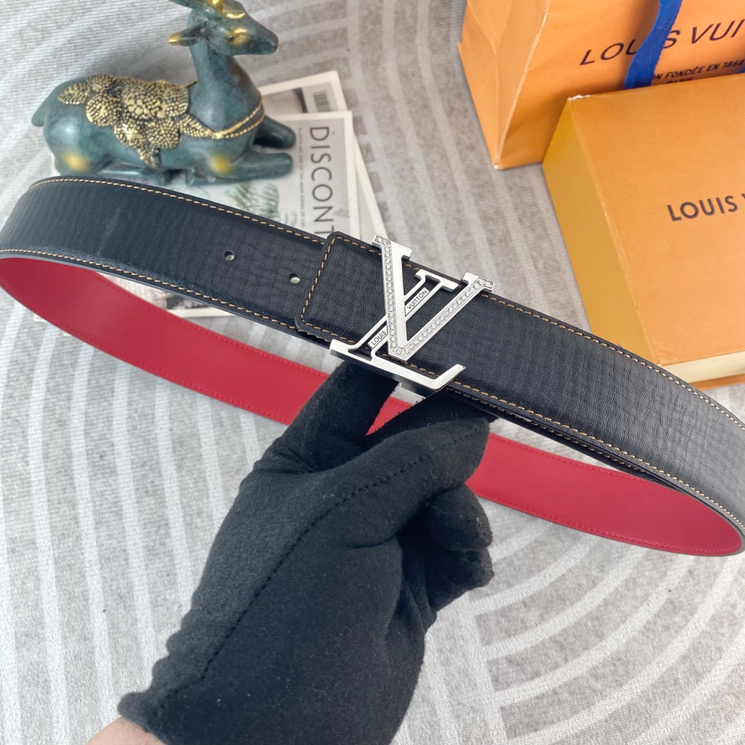 LV💕 特种皮腰带系列 ，原厂五金精品不锈钢扣，手感柔软舒适 宽3.8CM。