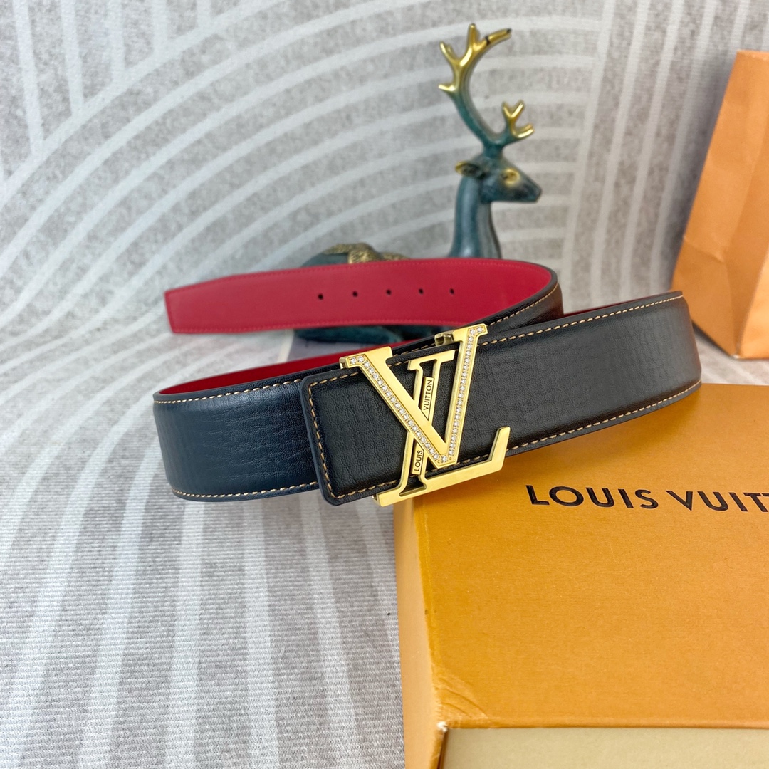 LV💕 特种皮腰带系列 ，原厂五金精品不锈钢扣，手感柔软舒适 宽3.8CM。