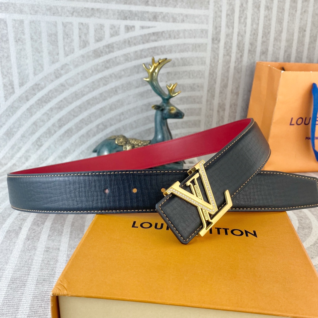 LV💕 特种皮腰带系列 ，原厂五金精品不锈钢扣，手感柔软舒适 宽3.8CM。