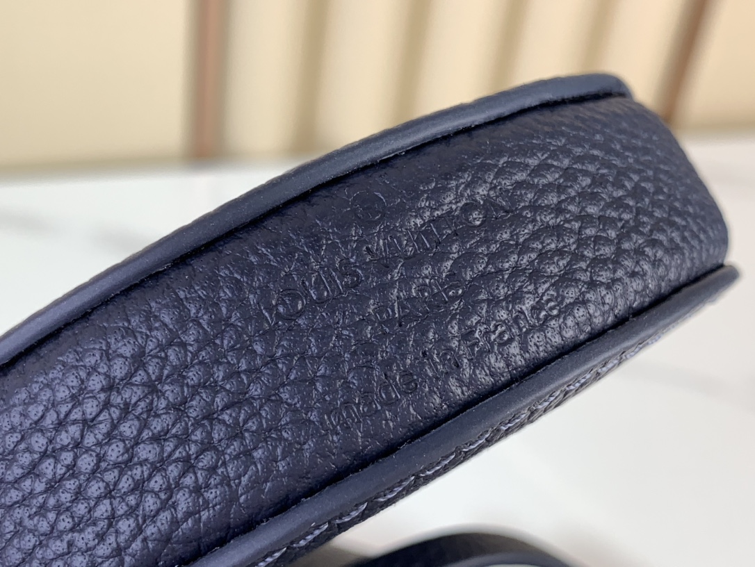 Bella  手袋钱包,lv,包 5