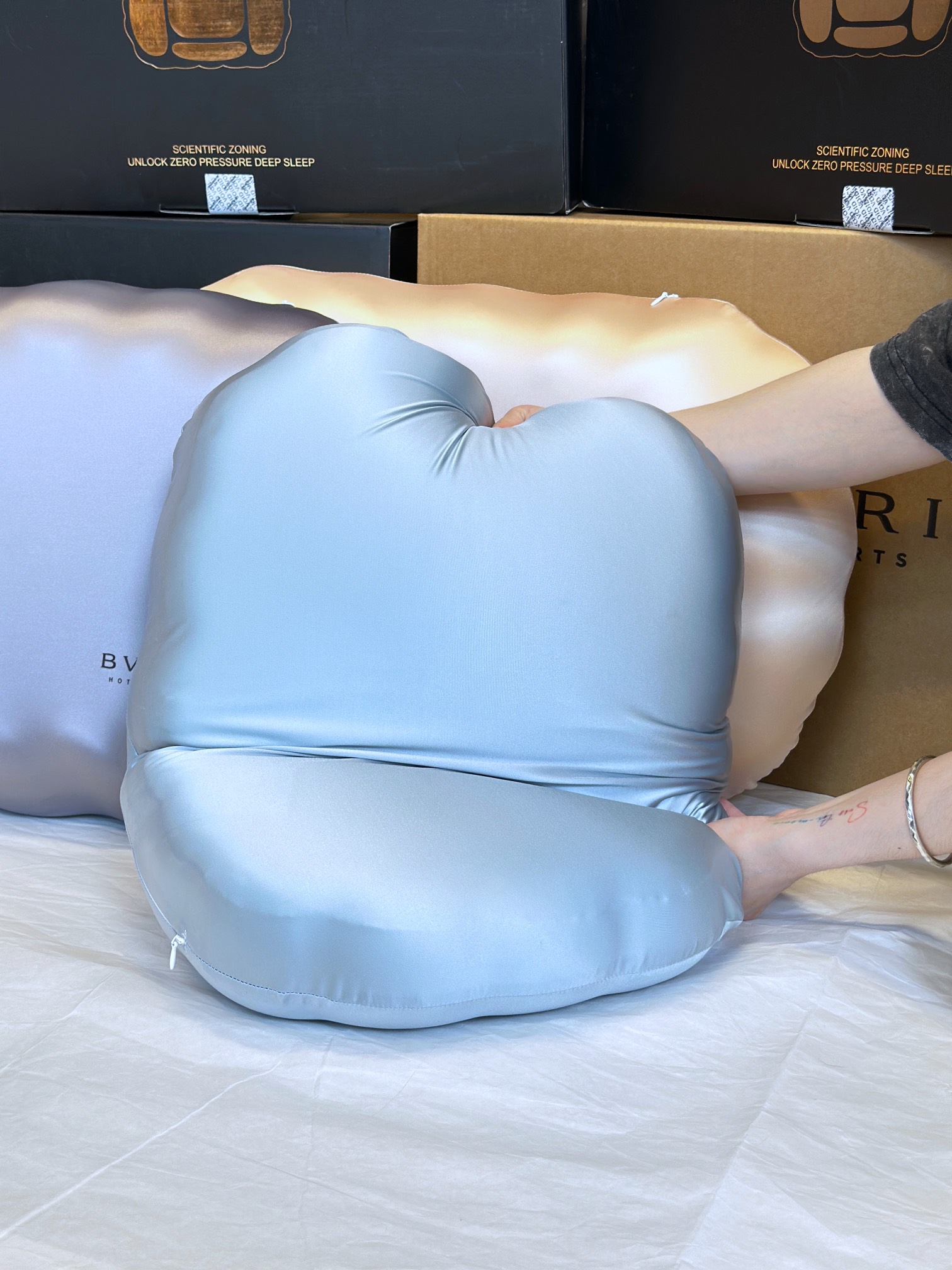 Combining plush softness with resilient structural support, this pillow - Comprehensive 5