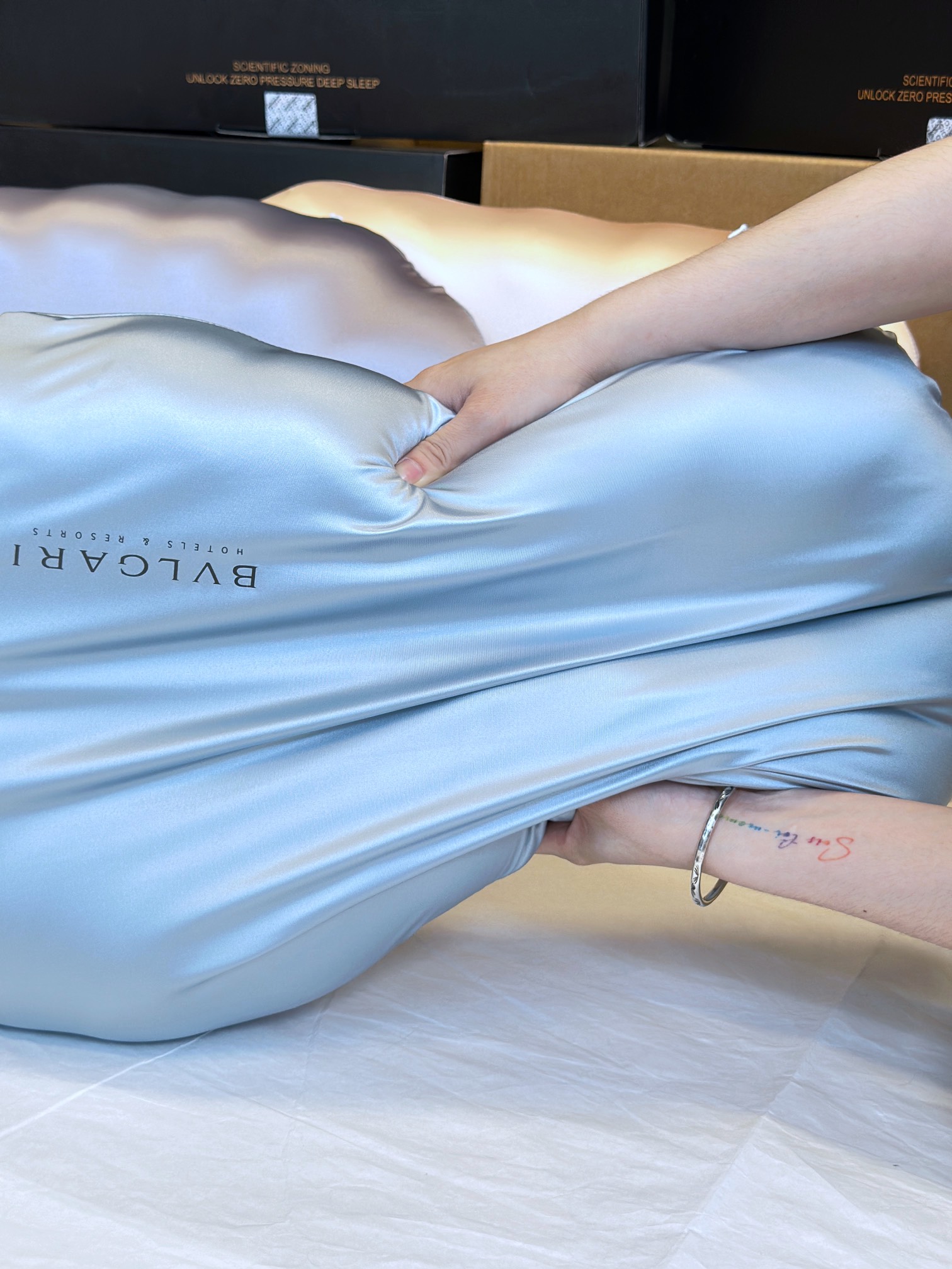 Combining plush softness with resilient structural support, this pillow - Comprehensive 4