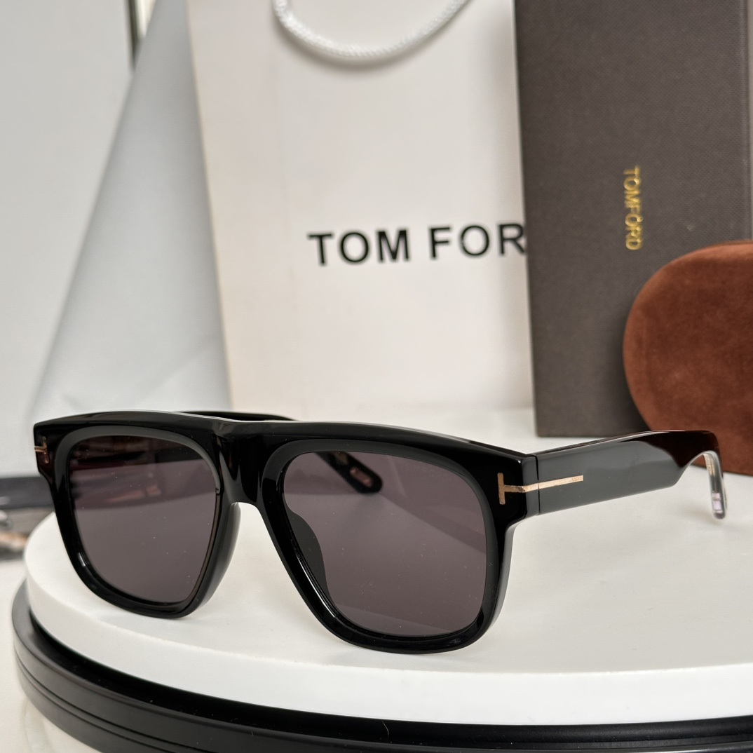  ‼️𝐓𝐎𝐌 𝐅𝐎𝐑𝐃 FT1201 Tom Ford
横鼻梁框架
FROM THE ICON COLL