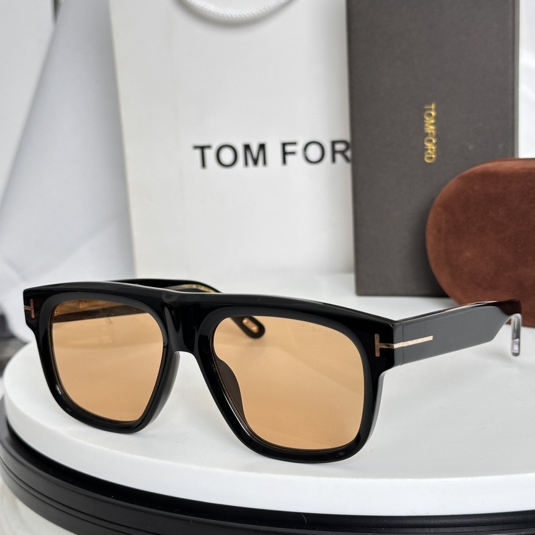  ‼️𝐓𝐎𝐌 𝐅𝐎𝐑𝐃 FT1201 Tom Ford
横鼻梁框架
FROM THE ICON COLL