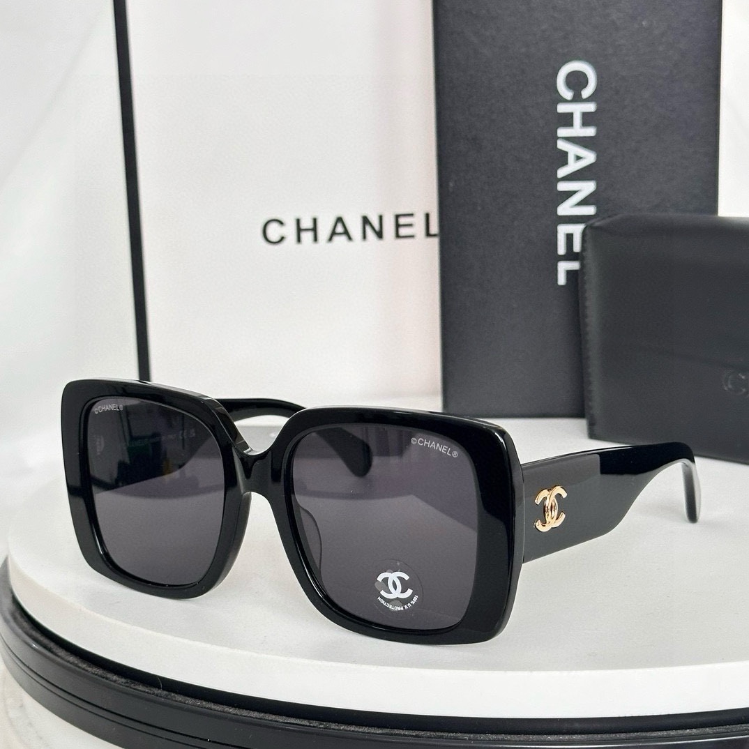 Elegant Chanel CH9519949 Sunglasses - Style & Protection, 54-25-199 Size 6 i1745495799 815 3