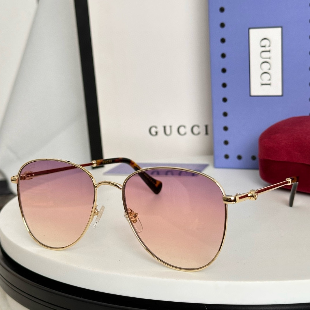 Gucci 519945 Sunglasses - Stylish and Protective Eye-wear 4 i1745496157 2712 1