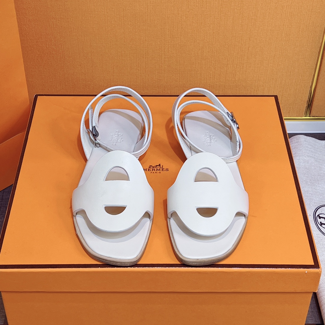 NO:407716,Hermes... a Eclair new color + hot series. The style is super positive, with a certain thickness that increases the height and makes your legs look longer!  Body breathable, comfortable calfskin, a single item that combines color combinations with both appearance and comfort!  Channel supply code size 35-39 can be set 40.41, sandals, hermes, sandals, cowhide19860909Hermes... a Eclair 新色+爆款系列 版型超正,有一定厚度增高显腿长！透体透气 舒适的小牛皮 春夏拼色兼具颜值舒适度的单品！ 渠道货源 码数 size 35-39可定40.41,凉鞋,hermes,sandals,cowhide,Women's Shoes