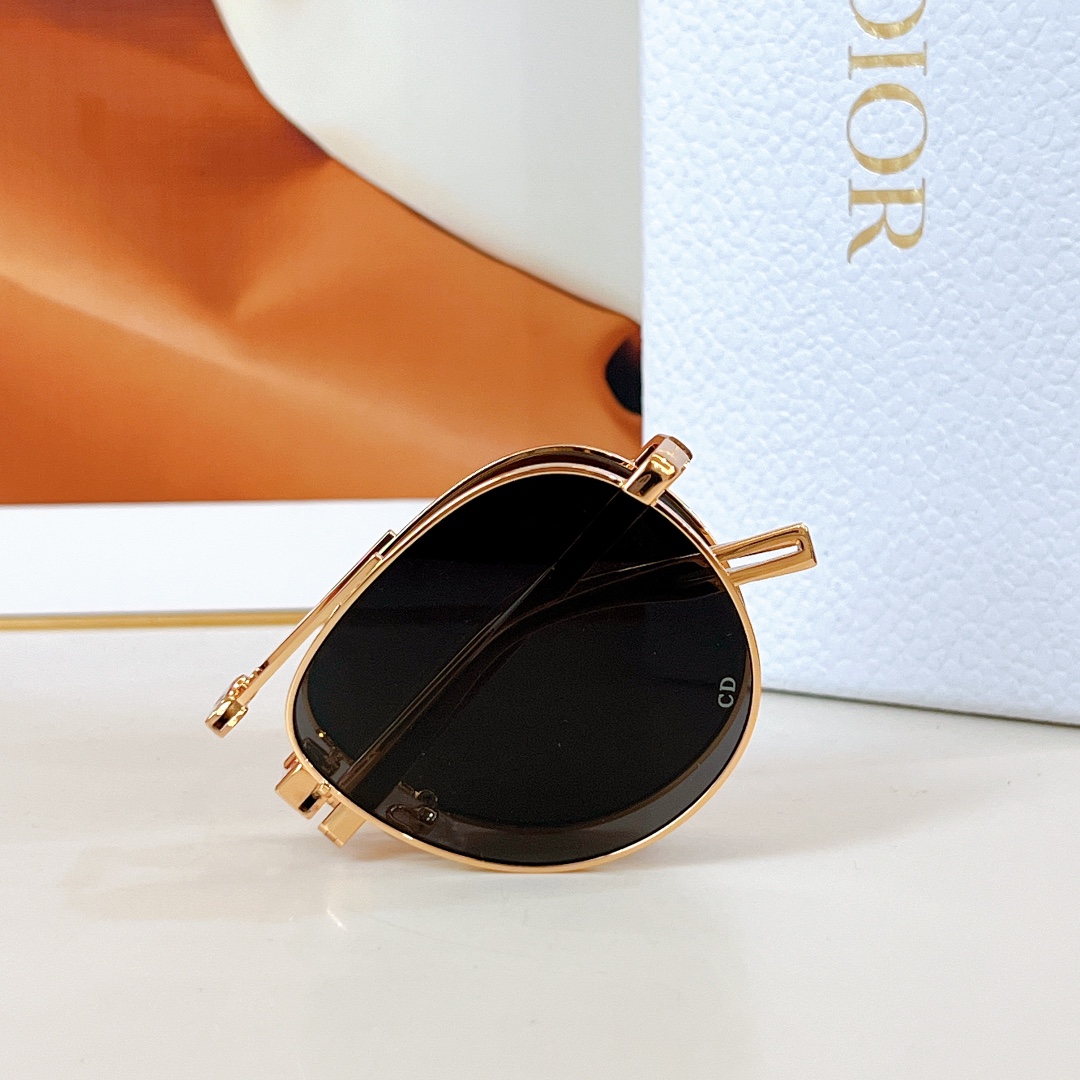  DIO*
MODEL：Dior90A1U 
SIZE：58口18-145折叠款
🔝🔝