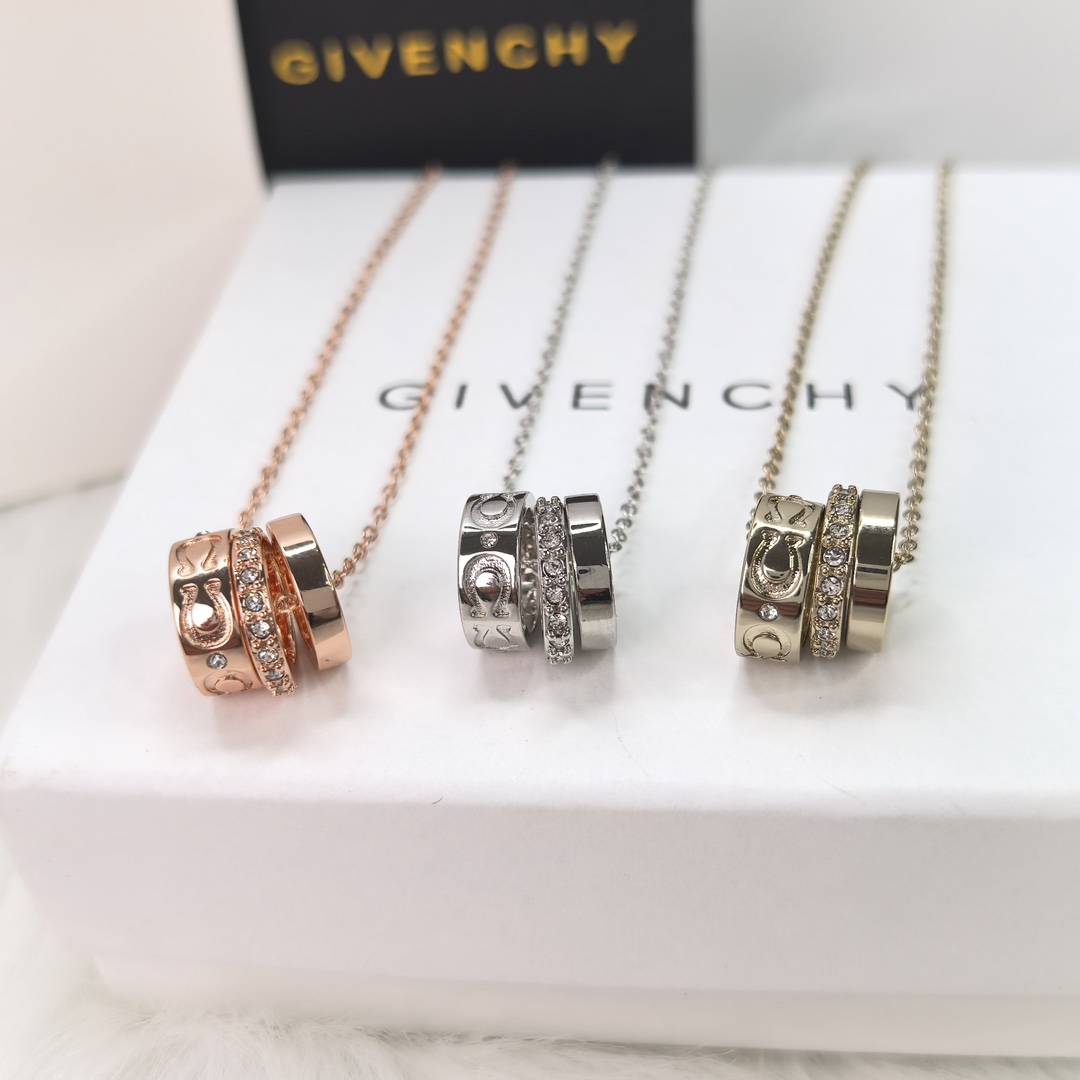 NO:359331,COACH/Coach Necklace High-end Gold Sweater Chain Ring Textured Necklace, Coach, Coach, Sweaters, Necklace19860909COACH/蔻驰项链项链高级金色毛衣链圆环质感颈链,蔻驰,coach,coach,sweaters,necklace,Jewelry