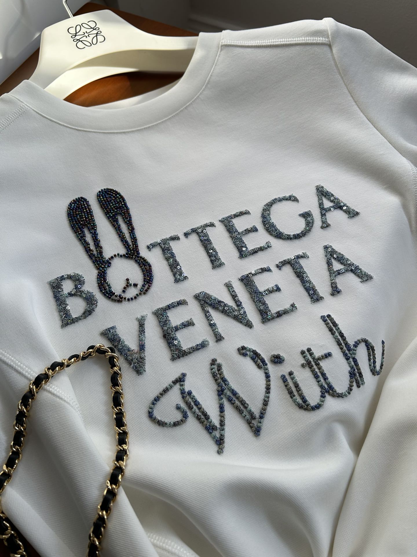 BV Dress: Comfortable and Stylish One-Size-Fits-All Suit for Women - 图片 3