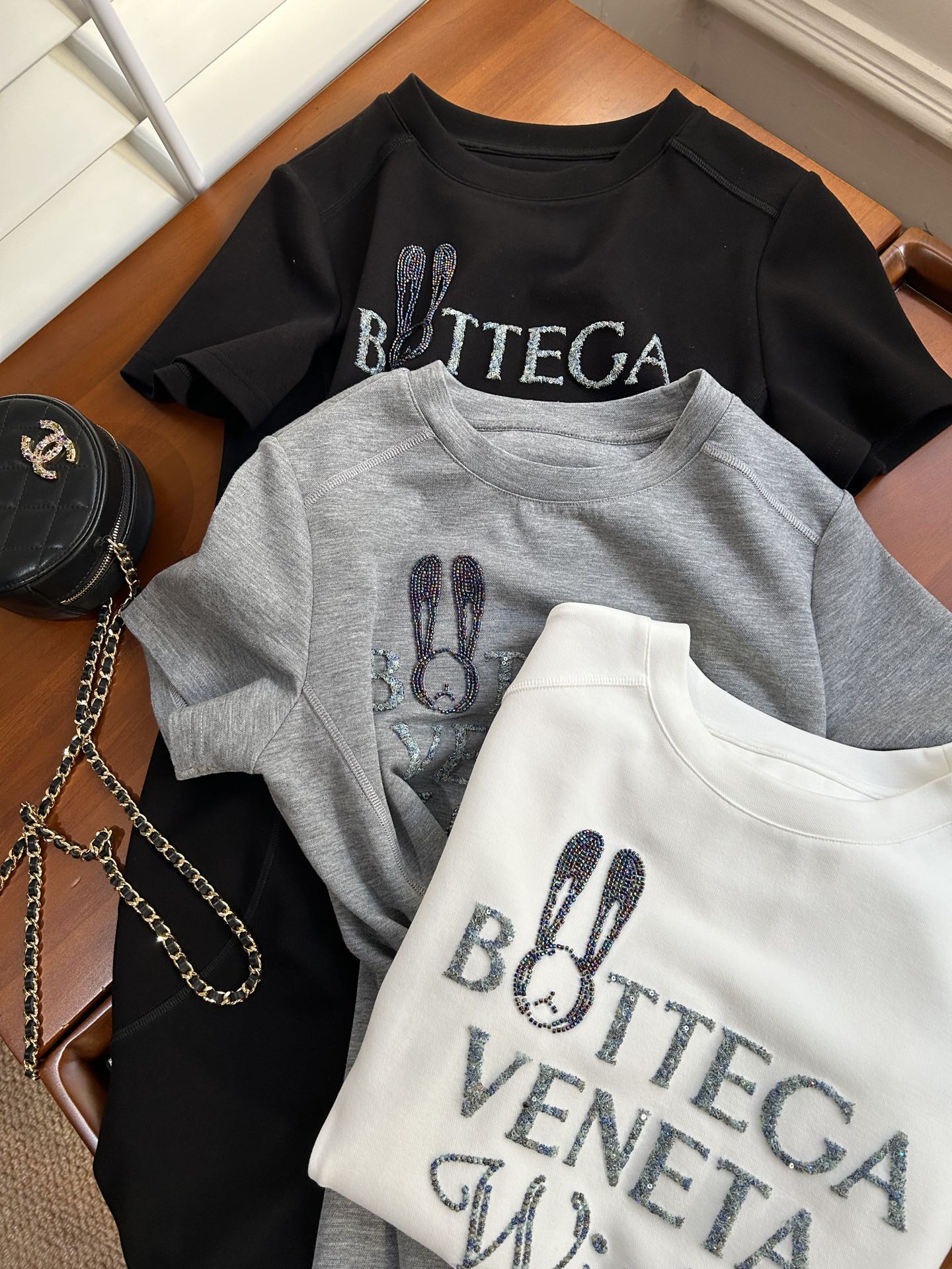 BV Dress: Comfortable and Stylish One-Size-Fits-All Suit for Women - 图片 5