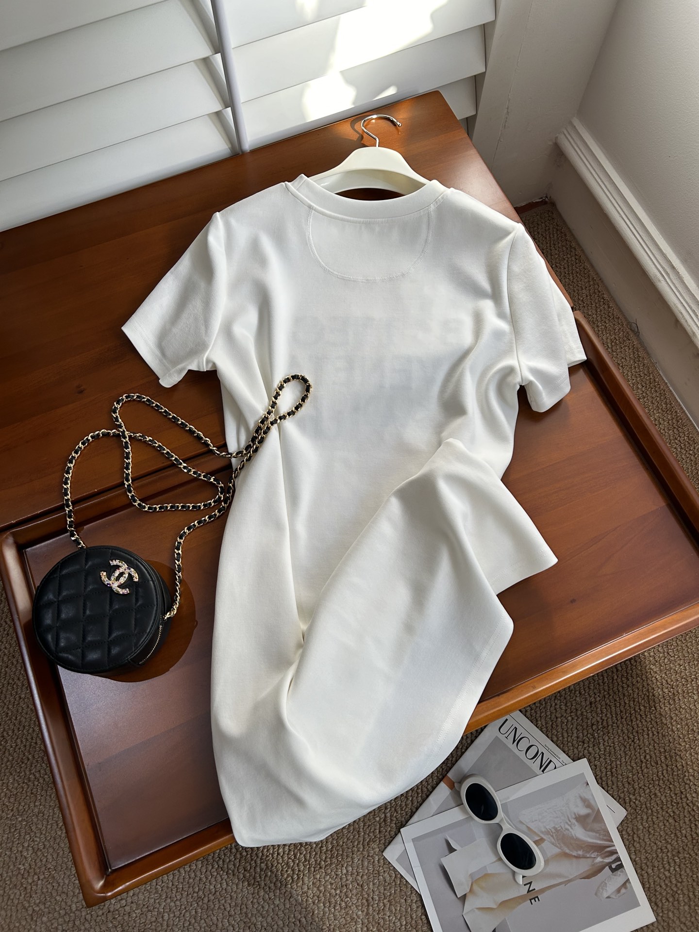 BV Dress: Comfortable and Stylish One-Size-Fits-All Suit for Women - 图片 4