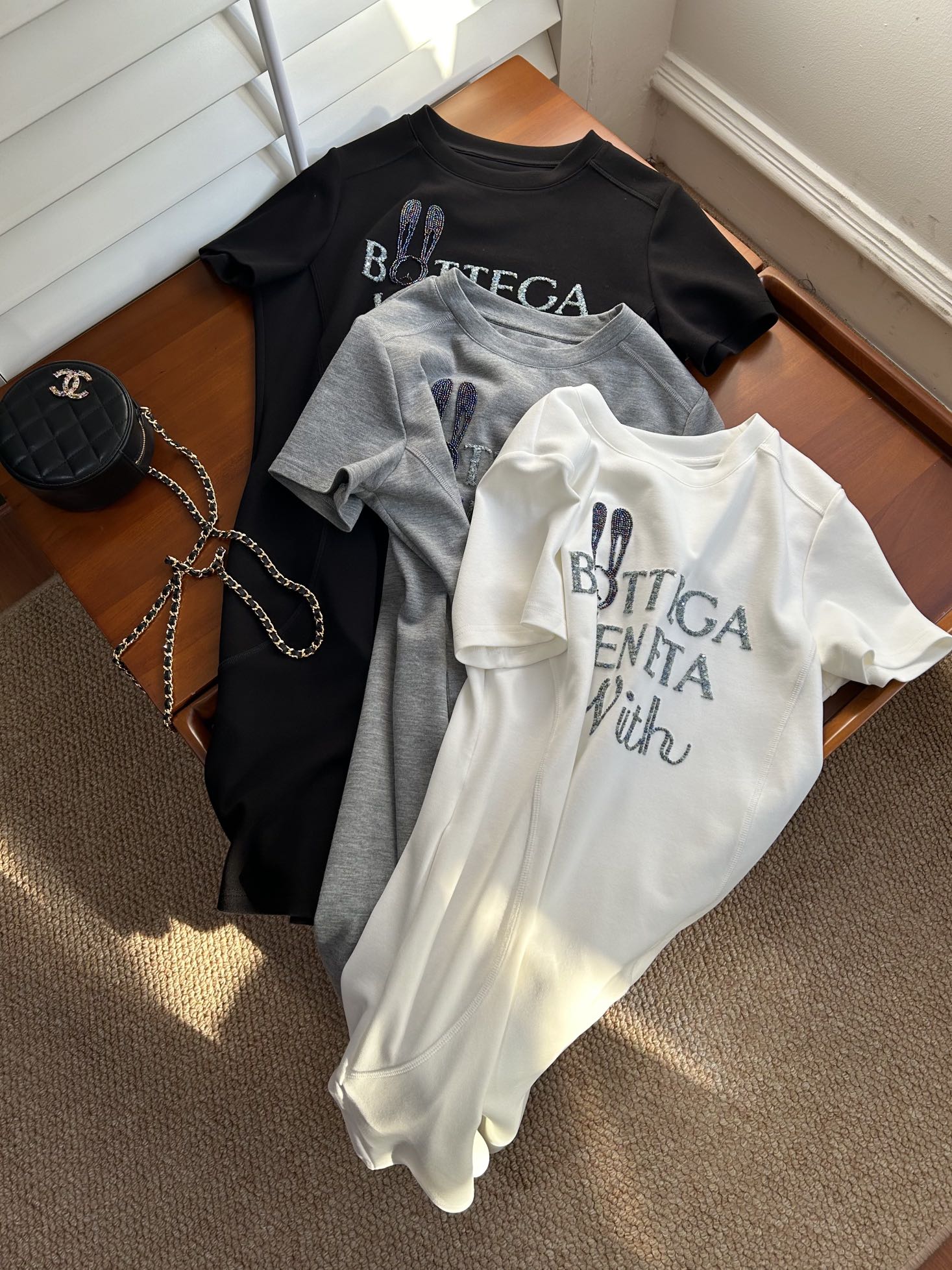 BV Dress: Comfortable and Stylish One-Size-Fits-All Suit for Women - 图片 6