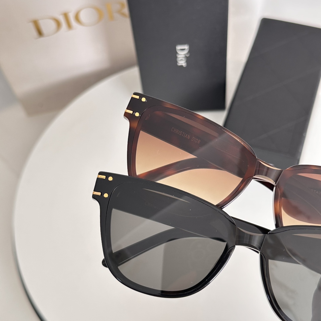  ‼️Dior
MOD：DSGTA31UCR
Size：54口18-145
