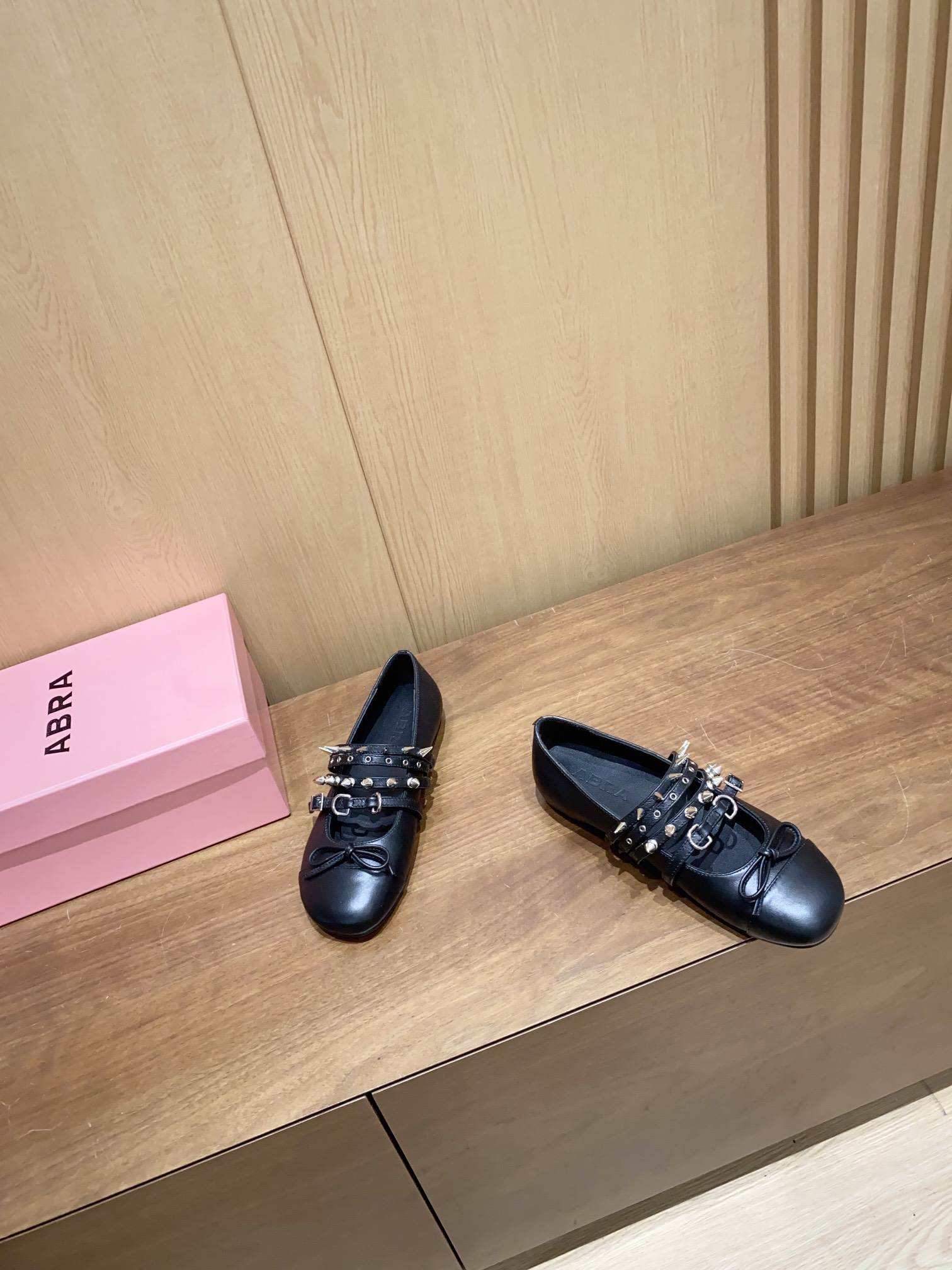 Stylish Ballerina Shoes from Abra, Spain: Sweet and Punk Spring OOTD. - 图片 3