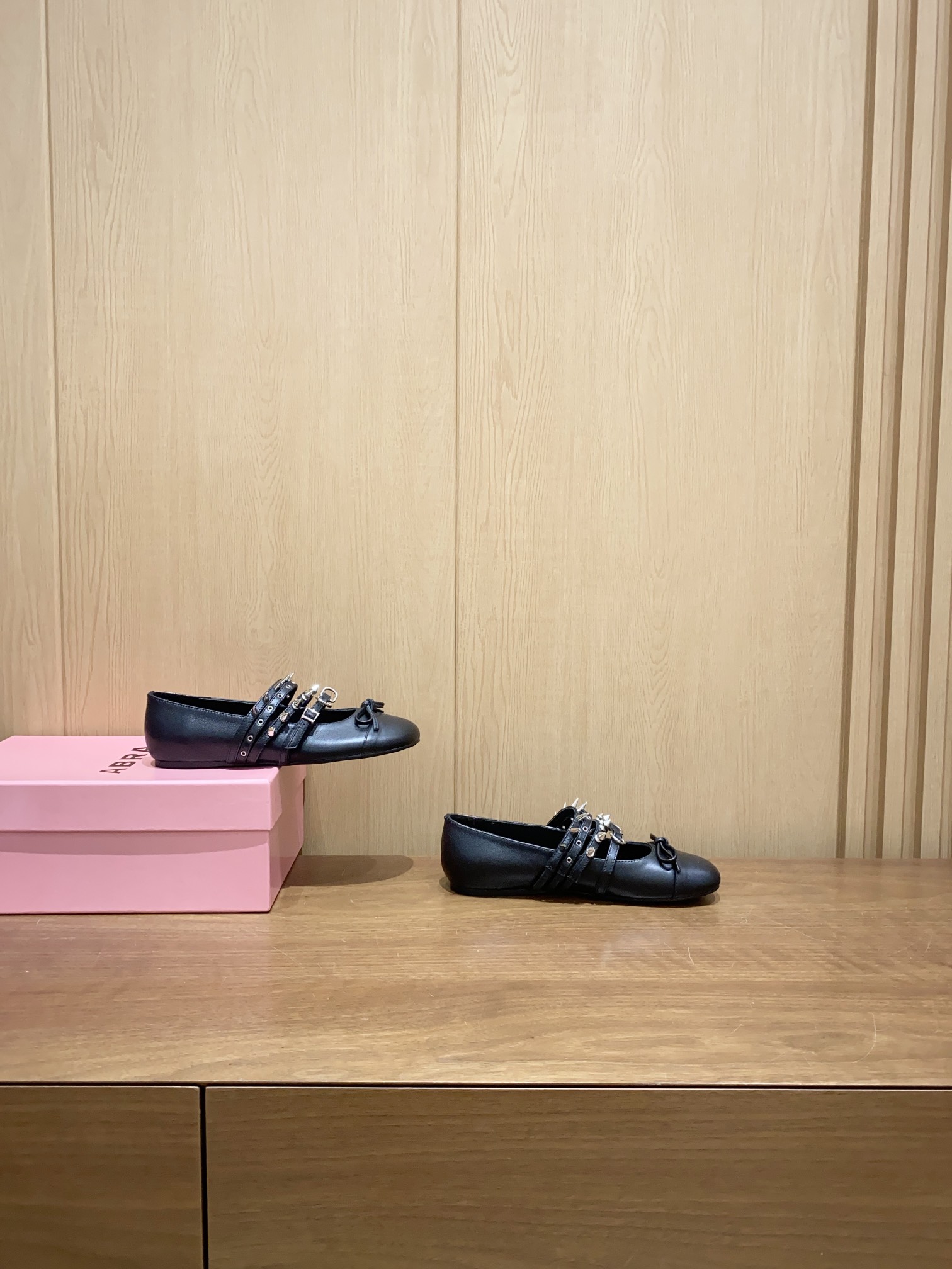 Stylish Ballerina Shoes from Abra, Spain: Sweet and Punk Spring OOTD.