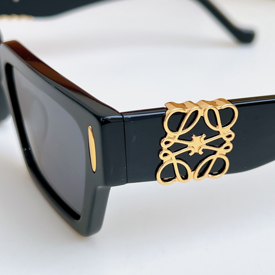  LOEWE
MOD：LW5136S
Size：56口19 145
🔝🔝