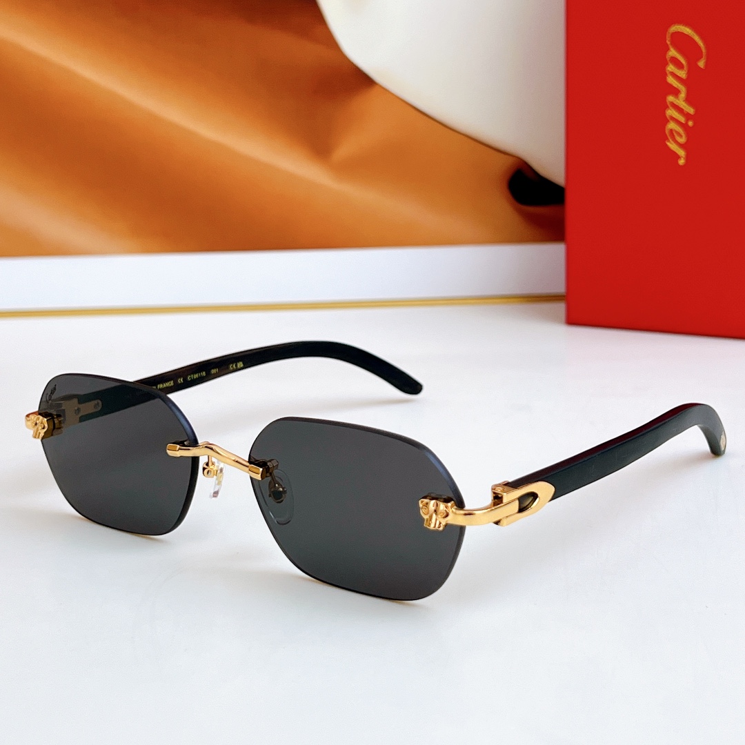  Cartier
MOD：CT0611S
Size：60口18 143
🔝🔝
