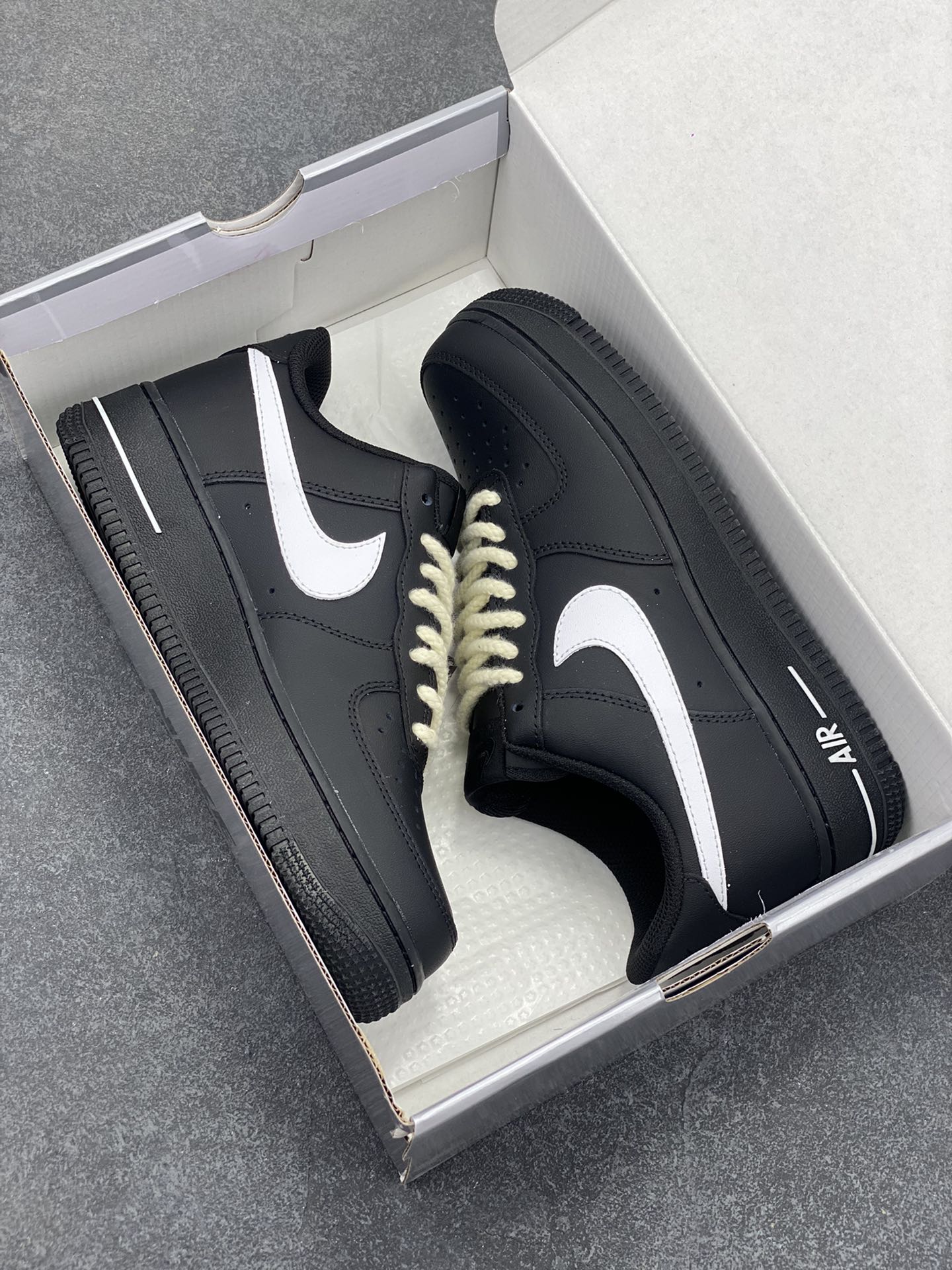 图片[9]-Nike Air Force 1 Low’07 黑白麻绳 空军一号低帮休闲板鞋 定制皮料 定制鞋盒 配件齐全 原楦原纸板 纯正空军版型 内置全掌气垫 货号：ZH0316-073 尺码：36 36.5 37.5 38 38.5 39 40 40.5 41 42 42.5 43 44 44.5 45-选品中心