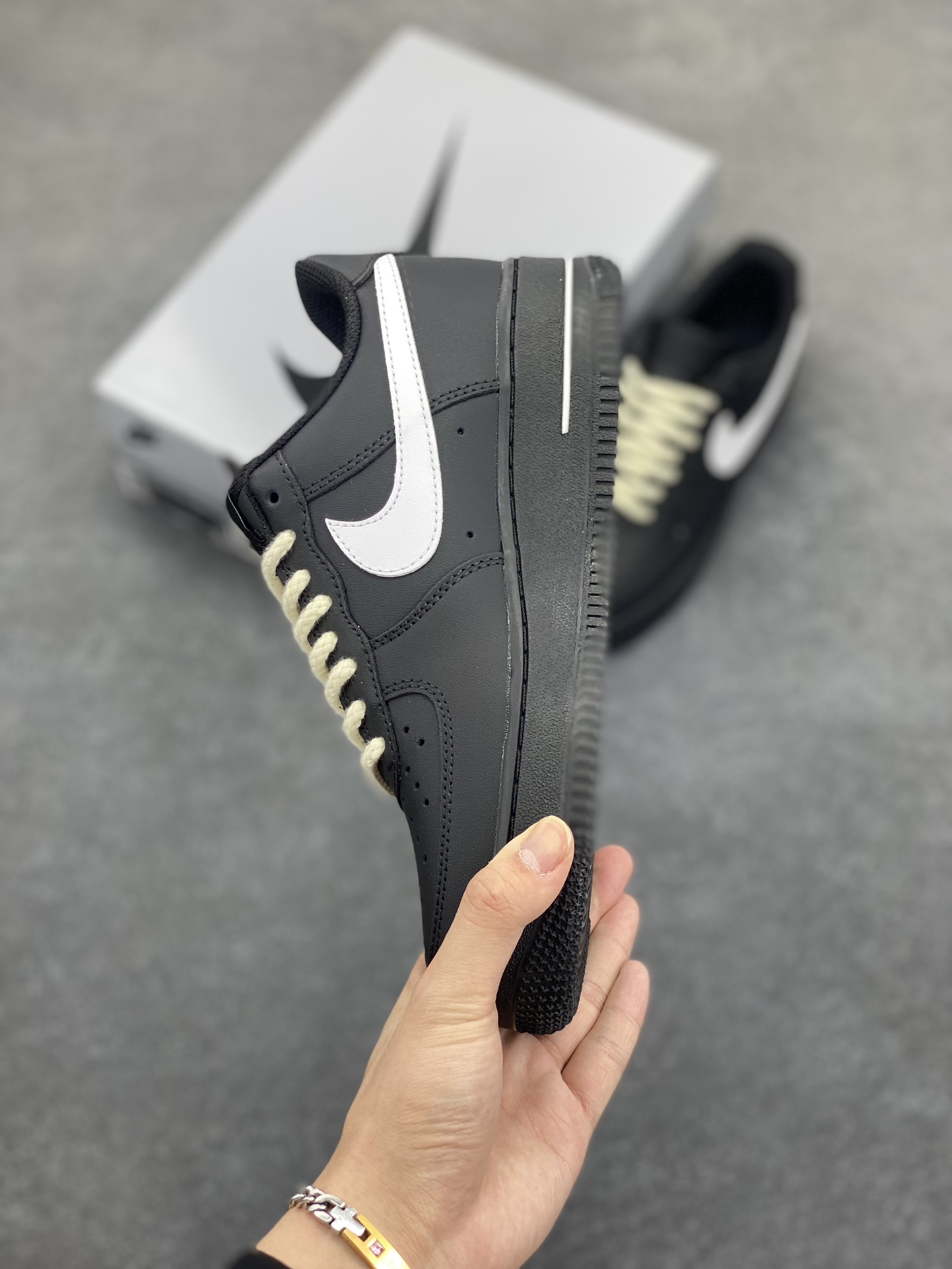 图片[3]-Nike Air Force 1 Low’07 黑白麻绳 空军一号低帮休闲板鞋 定制皮料 定制鞋盒 配件齐全 原楦原纸板 纯正空军版型 内置全掌气垫 货号：ZH0316-073 尺码：36 36.5 37.5 38 38.5 39 40 40.5 41 42 42.5 43 44 44.5 45-选品中心