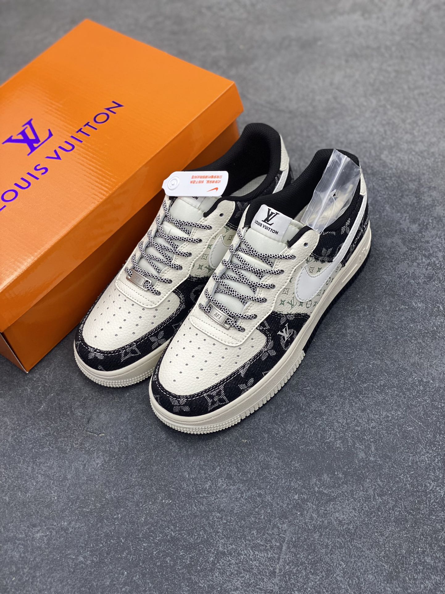 图片[8]-NIke Air Force 1 \’07 Low “LV联名——双拼印花牛仔”空军一号 低帮 运动鞋 休闲鞋 折边针车 工艺难度大 原楦头原纸板 原装鞋盒 定制五金配件 内置全掌气垫 原厂鞋底 货号：YX5066-317 尺码：36 36.5 37.5 38 38.5 39 40 40.5 41 42 42.5 43 44 44.5 45-选品中心
