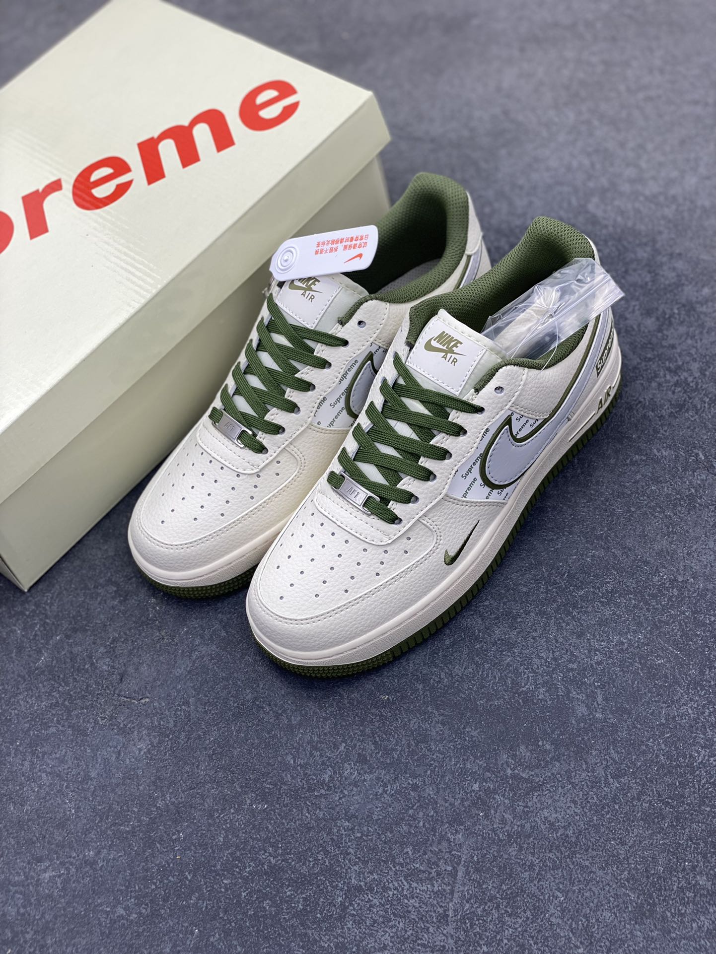 图片[8]-NIke Air Force 1 \’07 Low “Supreme联名——军绿多重勾”空军一号 低帮 运动鞋 休闲鞋 折边针车 工艺难度大 原楦头原纸板 原装鞋盒 定制五金配件 内置全掌气垫 原厂鞋底 货号：XX3168-148 尺码：36 36.5 37.5 38 38.5 39 40 40.5 41 42 42.5 43 44 44.5 45-选品中心