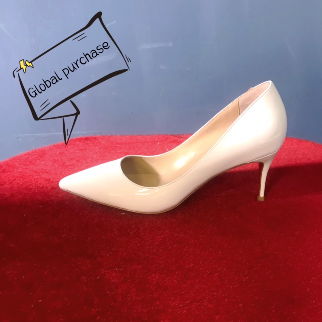 NO:100697,High-end customization 2025 classic series!  H7Cm, size 34-42. Customized without return or exchange 9038-002. White Sexy Leather Standard European Code Reference:9038-002 Color:white Material:patent leather Lining:goat leather Heel height:7Cm Sole:leather sole Size:EU 34-42 (US 4-11):,,christian louboutin19860909高端订制 2025精典款系列！ H7Cm,尺码34-42码.订制不退不换9038-002.白色柒皮 标准欧码 Reference:9038-002 Color:white Material:patent leather Lining:goat leather Heel heigh:7Cm Sole:leather sole Size:EU 34－42（US 4一11) :,,christian louboutin,Women's Shoes