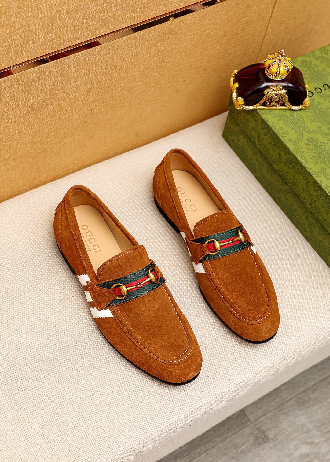 Gucci Men's Brown Leather Loafers with Horsebit Detail - Size 39-44 1 Gucci Men's Brown Leather Loafers with Horsebit Detail - Size 39-44