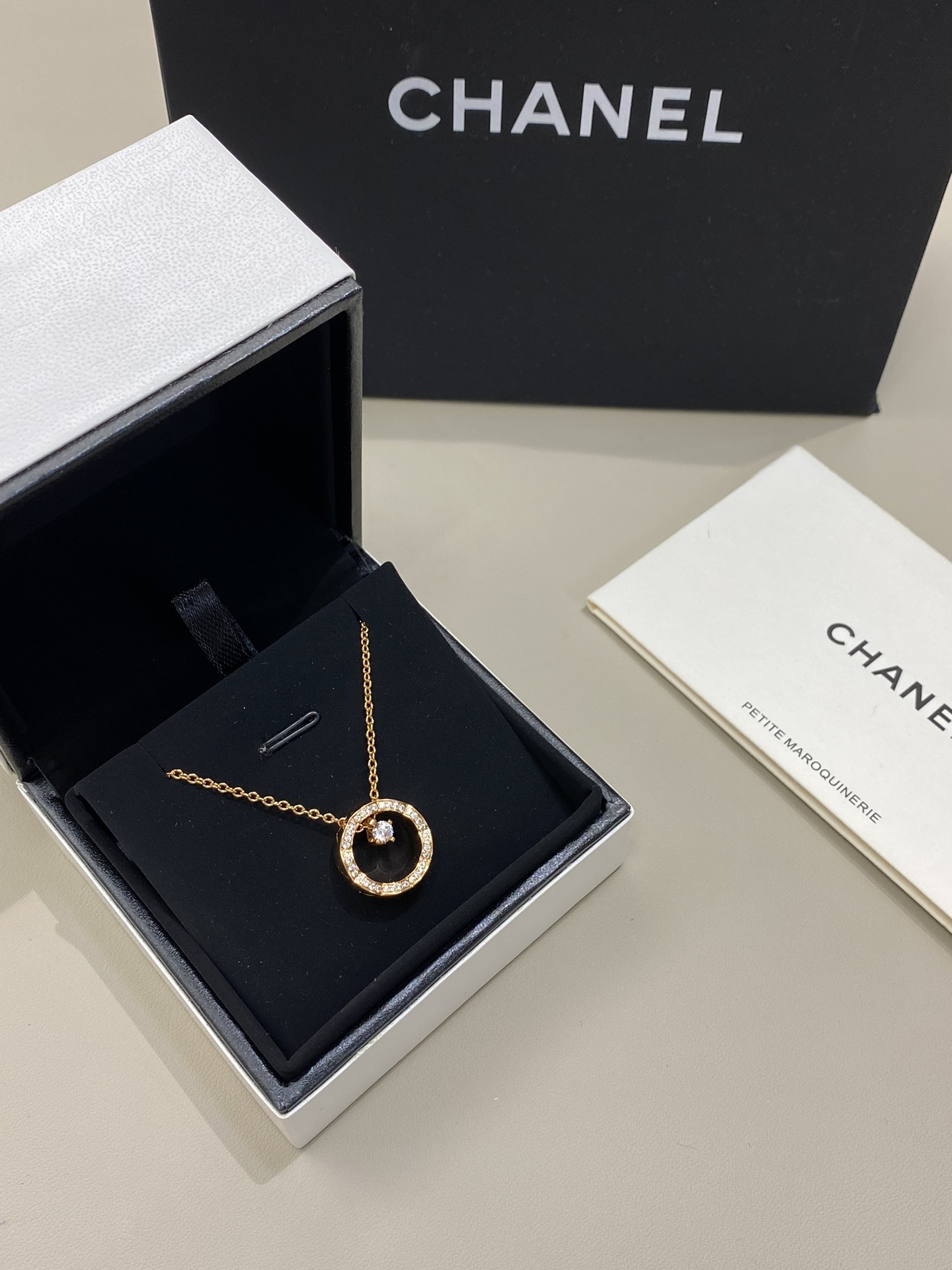 Collier CHANEL matelassé