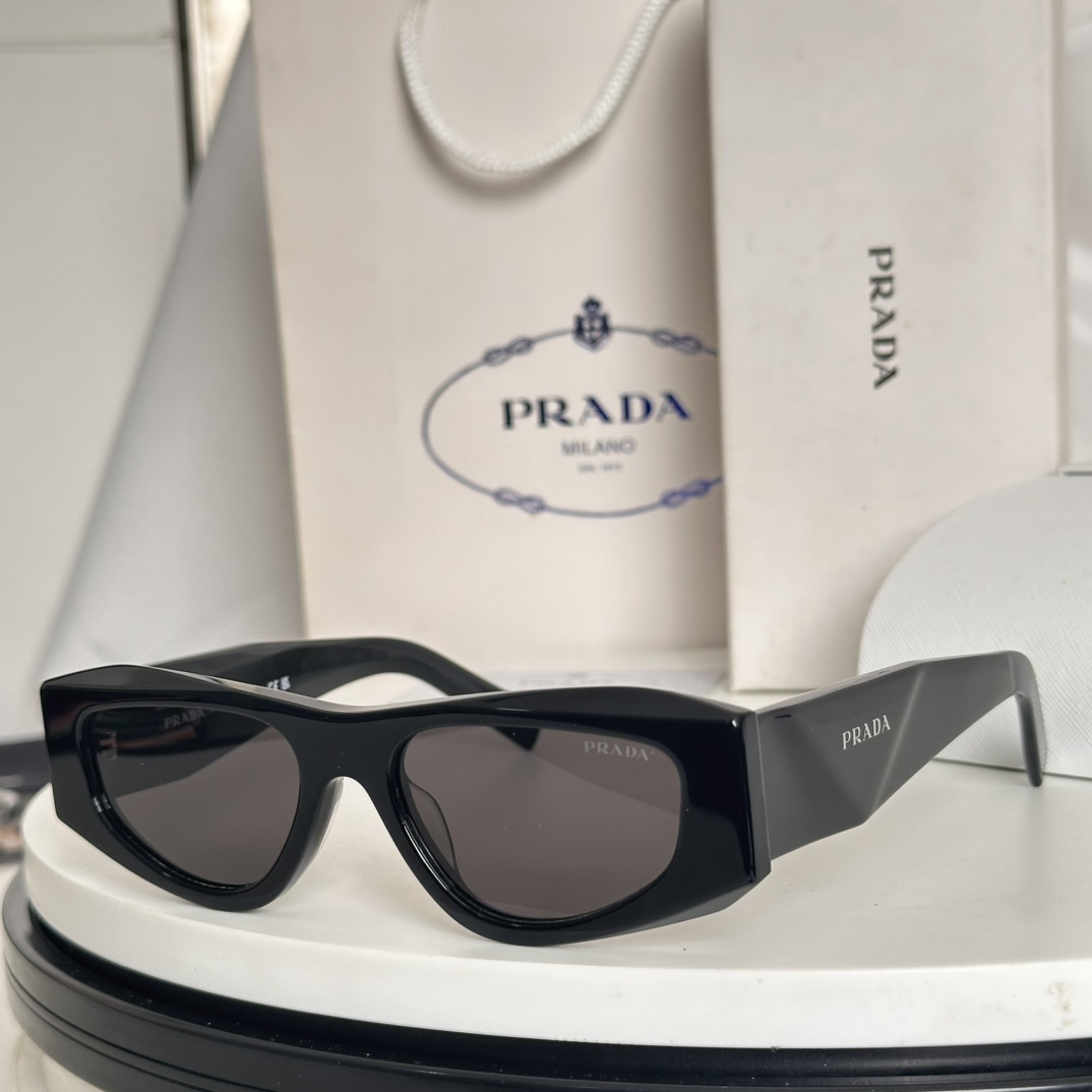  ‼️PRAD*普拉*眼镜系列堪称精湛制作PRB19S SIZE：53口17-145彰显独特个 经典版材