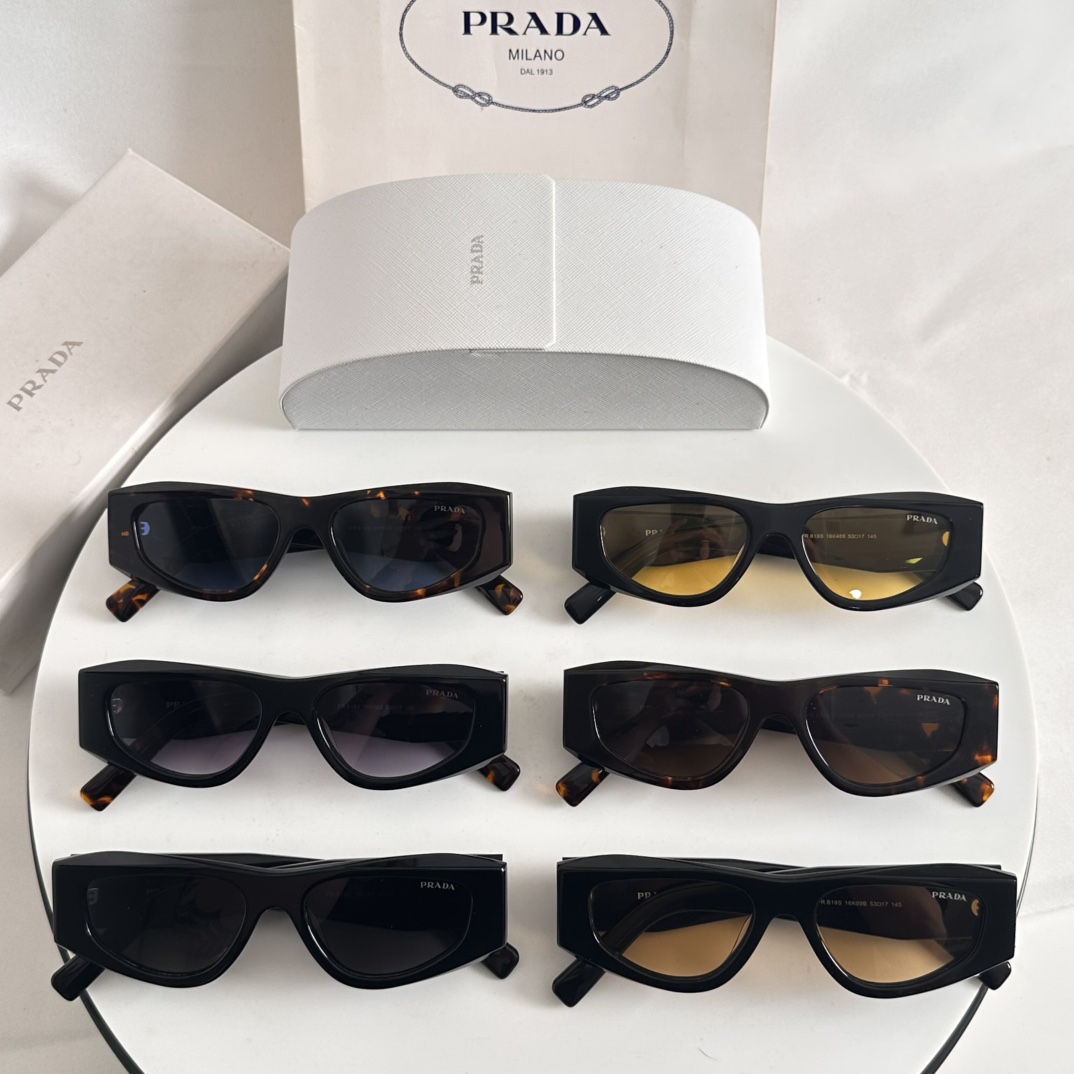  ‼️PRAD*普拉*眼镜系列堪称精湛制作PRB19S SIZE：53口17-145彰显独特个 经典版材