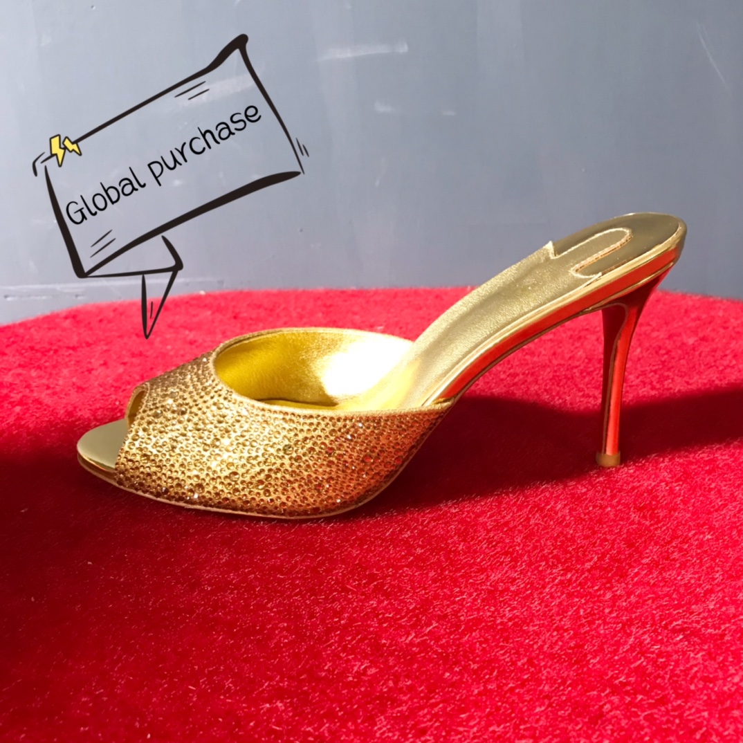 NO:100687,High-end custom 2025 sandals spring and summer series!  H10Cm, size 34-42. genuine leather bottom. Customized model. No return or exchange.-2. Gold bottom crystal yellow imitation diamond, yellow metal sheepskin standard European code Reference:-2 Color:gold/gold Material:cowhide Lining:goat leather Heel height:10Cm Sole:leather sole Size:EUR 34-42 (US 4-11):,,christian louboutin,sandals,sheepskin,gold,Leather soles19860909高端订制 2025凉鞋春夏系列！ H10Cm,尺码34-42码.真皮大底.订制款.不退不换.-2.黄金底水晶黄仿奥钻,黄金属羊皮里 标准欧码 Reference:-2 Color:gold/gold Material:cowhide Lining:goat leather Heel heigh:10Cm Sole:leather sole Size:EUR 34－42（US 4一11) :,,christian louboutin,sandals,sheepskin,gold,Leather soles,Women's Shoes
