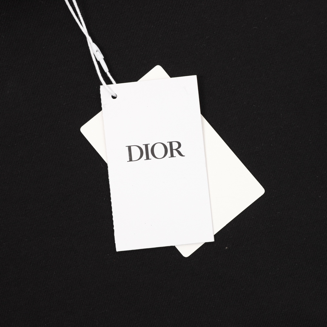 💰100
DIOR/迪奥 47logo标语印花情侣款短袖TEE
size：XS-L