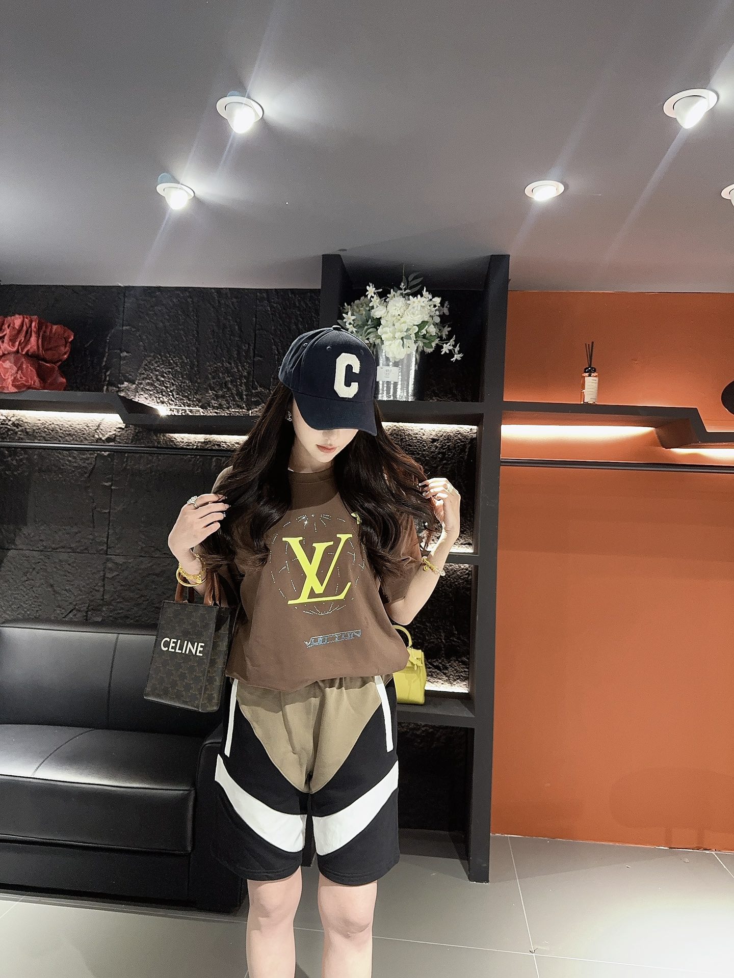 Louis Vuitton路易威登25新款钻石航线圆领短袖T恤 上身效果#