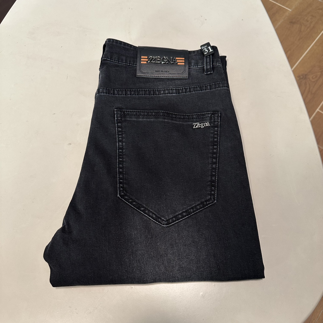 NO:160102,ZZ Zenia's new spring and summer 2025 spring and summer models are available in stock, with original single hot jeans super customized style, original hardware, super heavy industry technology, excellent style, impeccable details!  The style is not picky, it is very high-end, and the good products are not waiting for everyone. If you like it, hurry up and start, size 29-42, zegna, jeans, alexander wang19860909ZZ 杰尼亚2025春夏新款现货上市,原单爆款牛仔裤超级定制款,原版五金,超级重工工艺,版型超赞细节做工无可挑剔！款式不挑人,特别高档,好货不等人,看中赶紧下手,尺码29-42,,zegna,jeans,alexander wang,Men's clothing