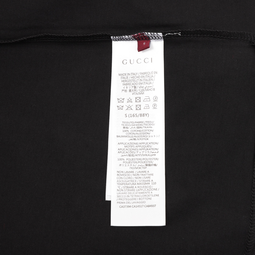 💰100
GUCCI/古驰 花卉刺绣字母圆领T恤
size：XS-L