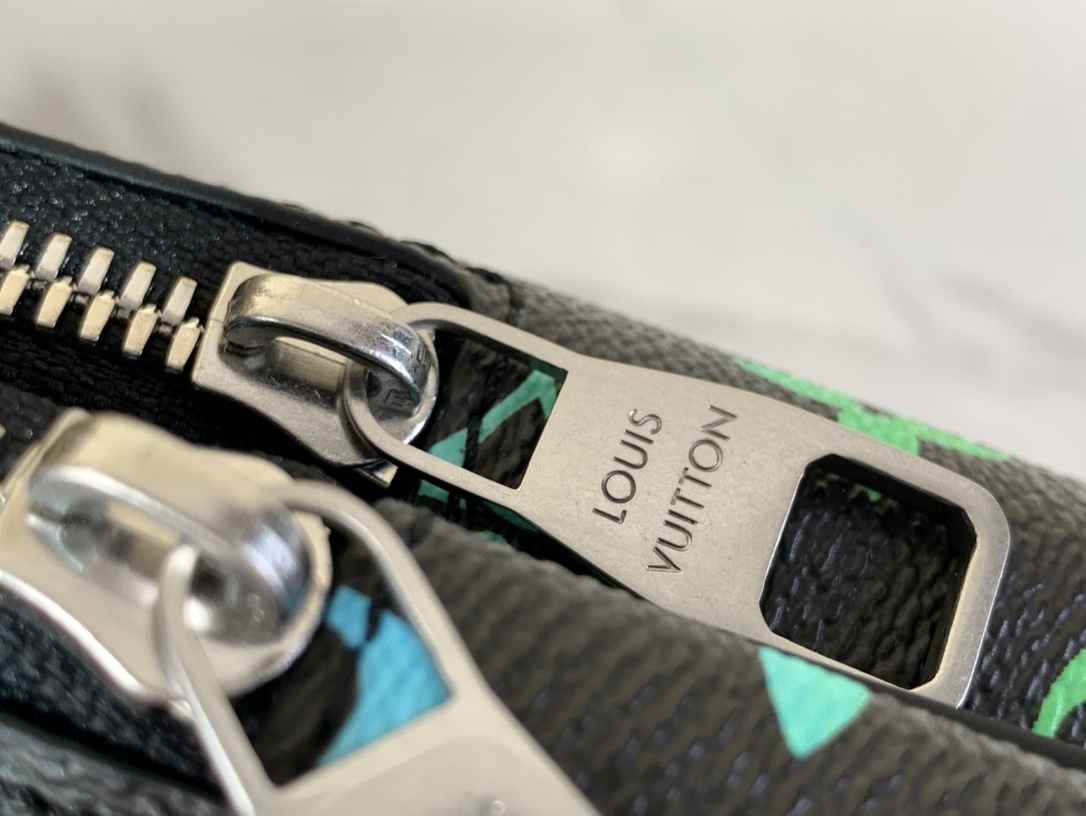 Louis Vuitton Avenue 单肩包lv,包 6