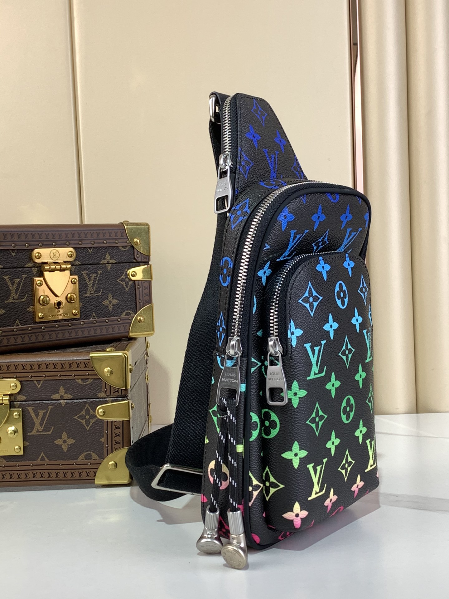 Louis Vuitton Avenue 单肩包lv,包 2