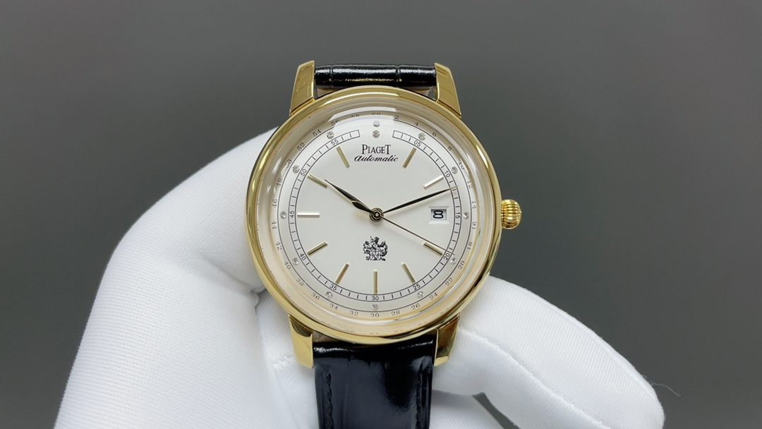 NO:392989,[TWFactory] Taiwan factory masterpiece, the highest version of the market [Pearl Altiplano series classic ultra-thin] engraved work upgraded version The watch is equipped with Japan. The watch is thinner, the frequency is 28 oscillating per hour, and the four angles of the case are improved. The dial color curve is more in line with the 12 scales, and the market's exclusive latest pot cover glass material, super strong 3D three-dimensional sense, ultra-thin craftsmanship, 42mm diameter, the overall closer to the counter and Italian cowhide to make the wrist fit and comfortable!  The inheritance series of Vacheron Constantin produced by TW factory integrates the most unique DNA of the Earl's classic style. It is a symbol of Vacheron Constantin's ultimate elegance, which fully reflects the purest tradition of the high-end watchmaking industry!  Suitable for all kinds of business occasions, simple, refined and elegant TW fine reproduction, please enjoy it!  Welcome to reprint!  ,vacheron,piaget,cowhide19860909【TWFactory】台湾厂力作 市场最高版本【伯爵Altiplano系列经典超薄】刻之作升级版该表搭载由日本.让表更显纤薄,频率为每小时振动28,次对表壳的四个角弧度进行改善,表盘颜色弧度更契合,12个刻度打磨更细腻,市场独家最新锅盖玻璃材质,超强的3D立体感,超薄工艺,直径42mm,整体更贴近专柜搭配意大利牛皮让手腕更贴合舒适！TW工厂出品的江诗.丹顿的传承系列融汇了伯爵经典款式最独特的DNA,是江诗丹顿极致优雅的象征充分体现了高级制表业最纯粹的传统！适合各种商务场合,简敛精致不失优雅TW精品复刻,敬请品鉴！欢迎转载！,,vacheron,piaget,cowhide,Watch