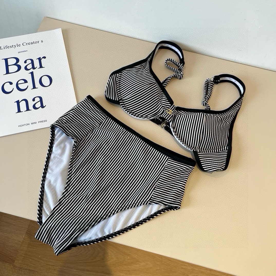 NO:305031,Versac* new webbing bikini split swimsuit suit black and white SMEL swimsuit swimsuit bikini, swimsuit, swimming trunks, bikinis, versace, swimsuits, bikinis19860909Versac*新款织带比基尼分体泳衣套装 黑色白色ＳＭＬ泳衣泳裤比基尼,泳衣，泳裤，比基尼,versace,swimsuits,bikinis,accessory