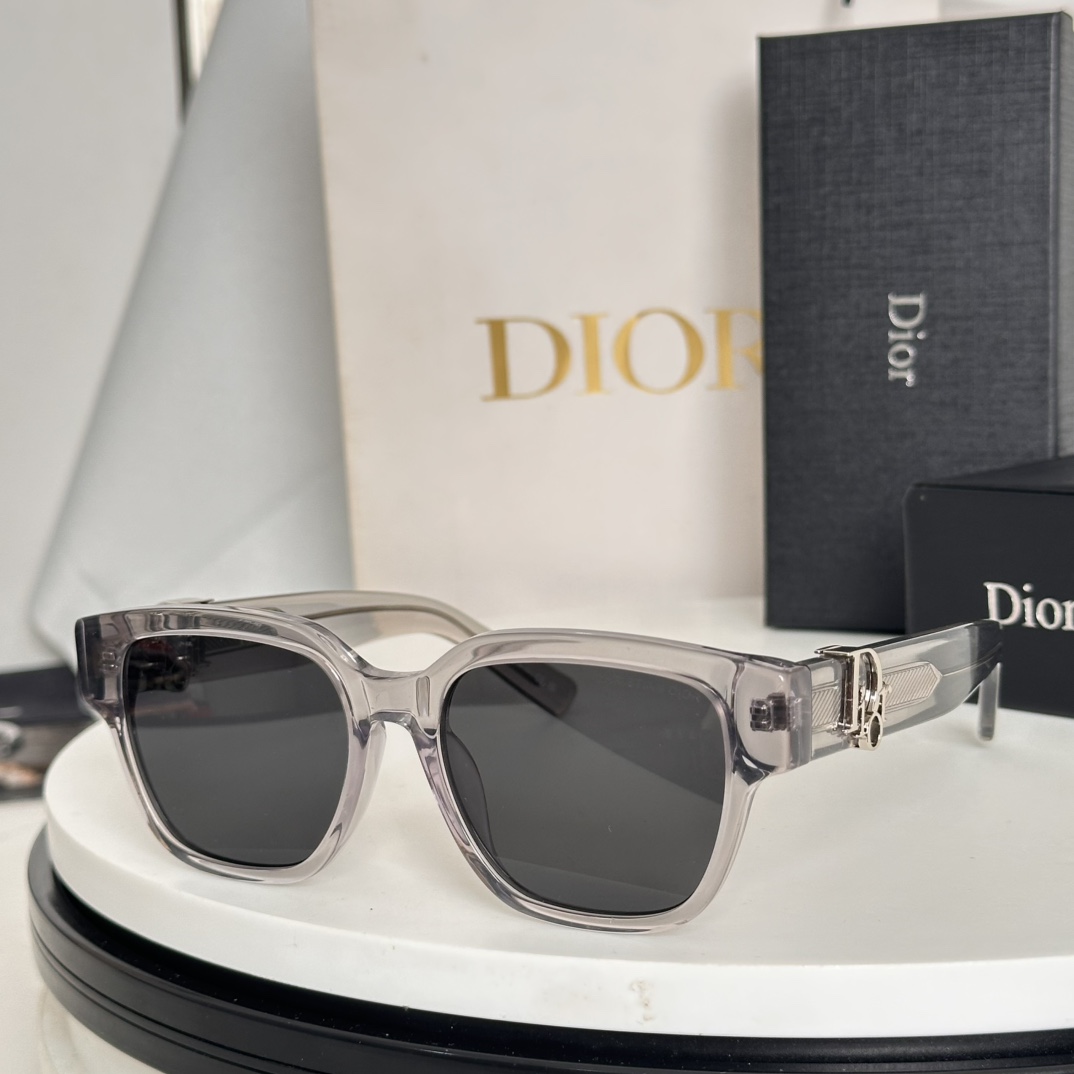  ‼️DIOR
MODEL：DiorOblique S1F
SIZE：53口19-145